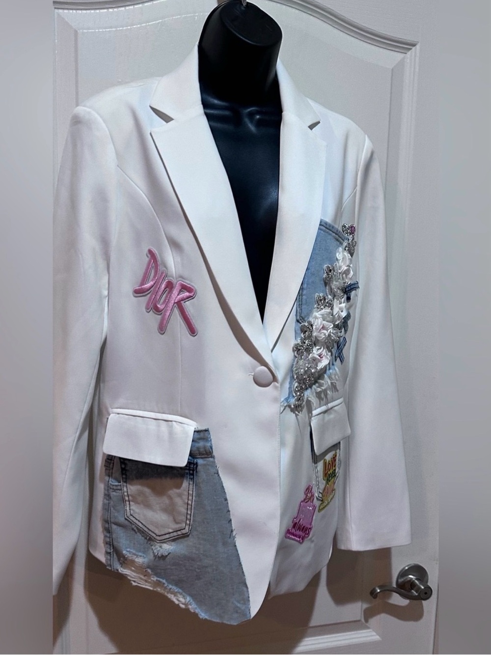 Embellished White Patchwork Blazer with Denim Appliqué - Picture 5 of 5